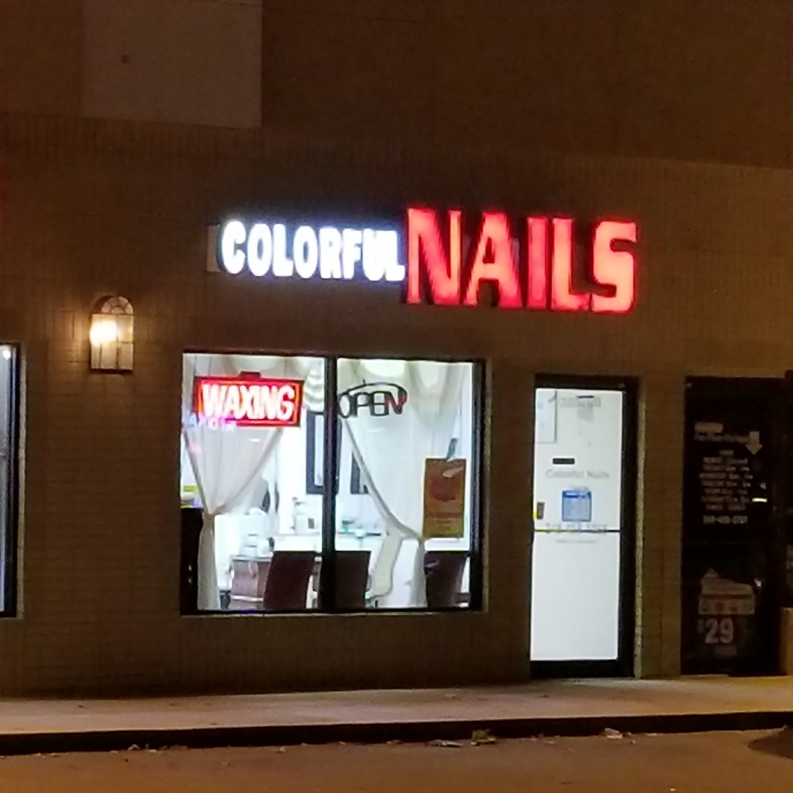 Colorful Nails — photo