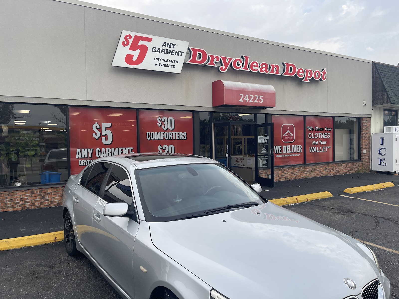 Dryclean Depot in Farmington Hills