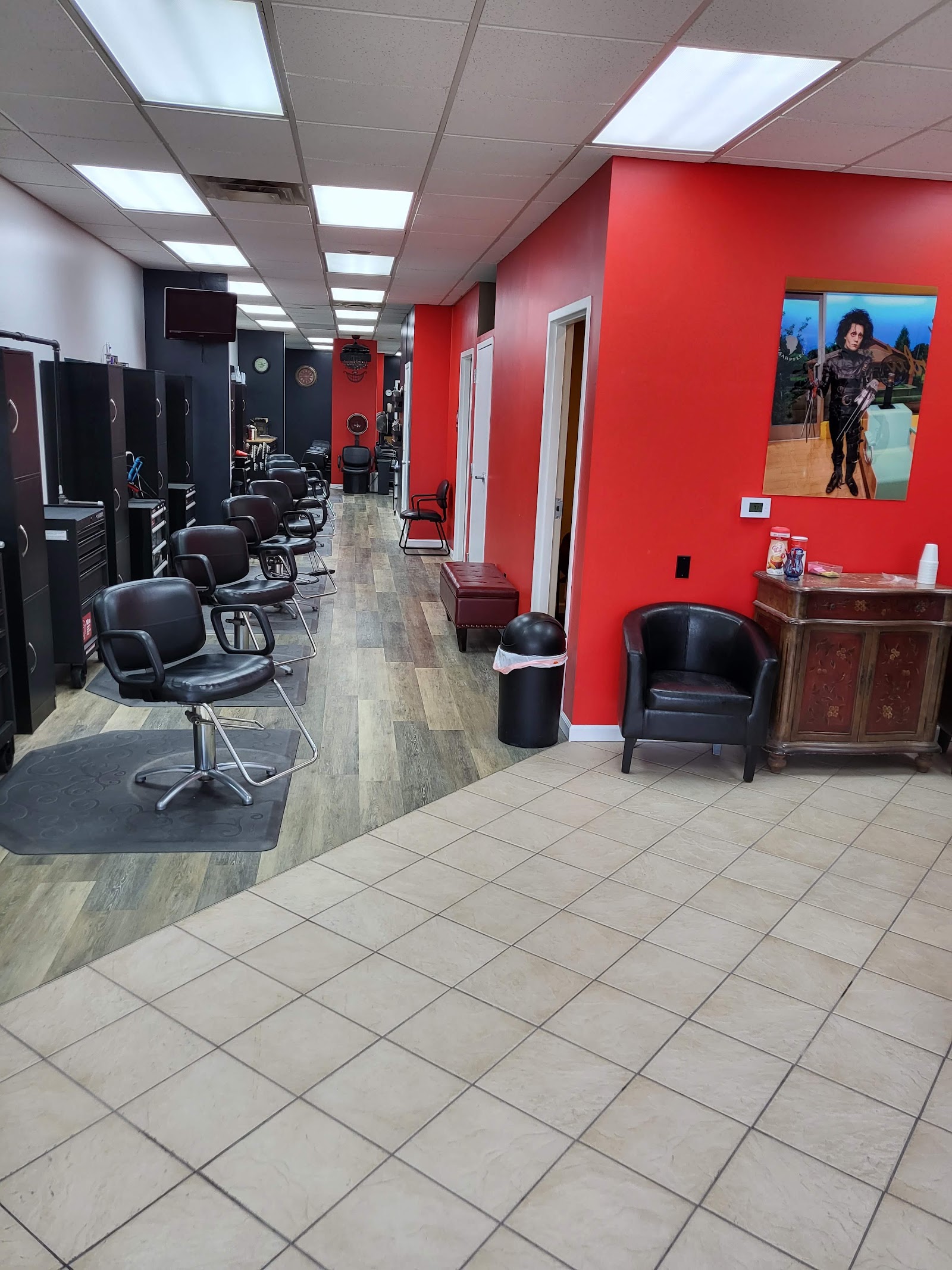 DYE Salon — photo