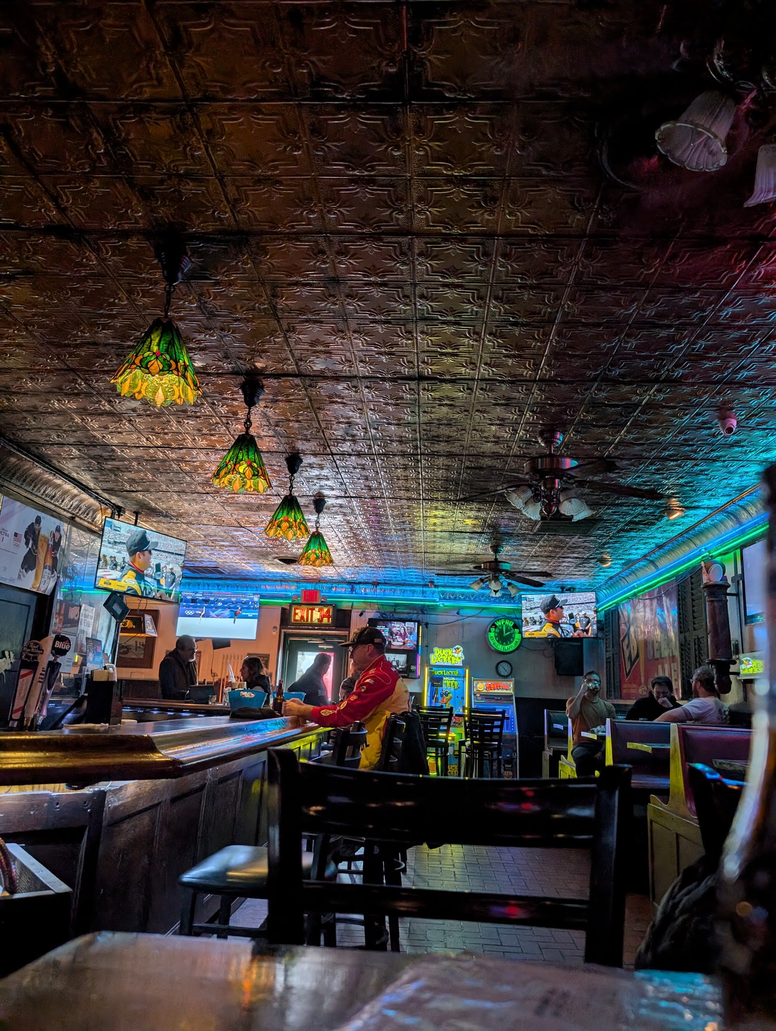 Blue moose tavern in Farmington Hills