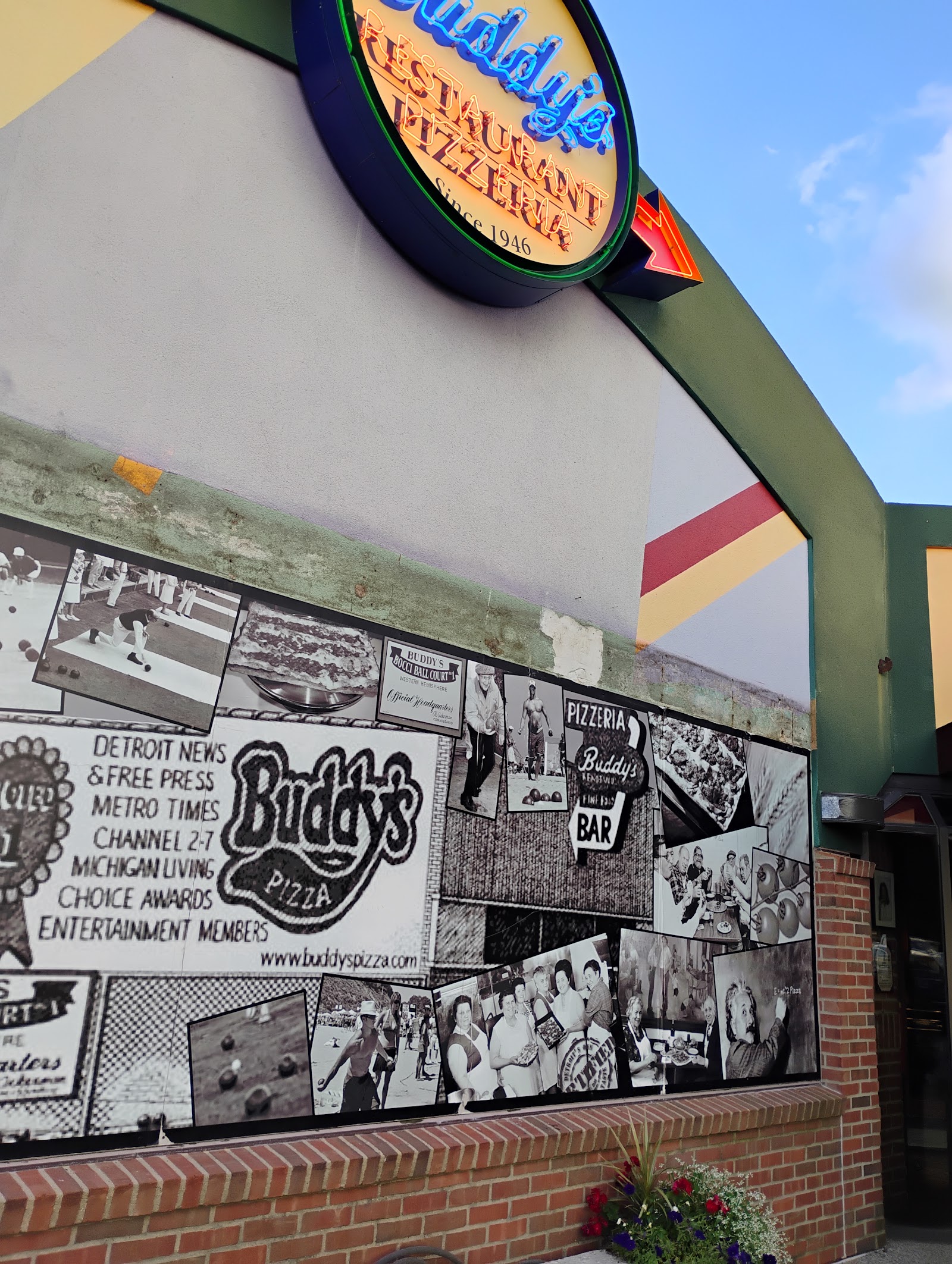 Buddy's Pizza in Farmington Hills