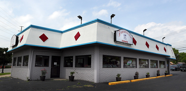 Farmington Diner in Farmington Hills