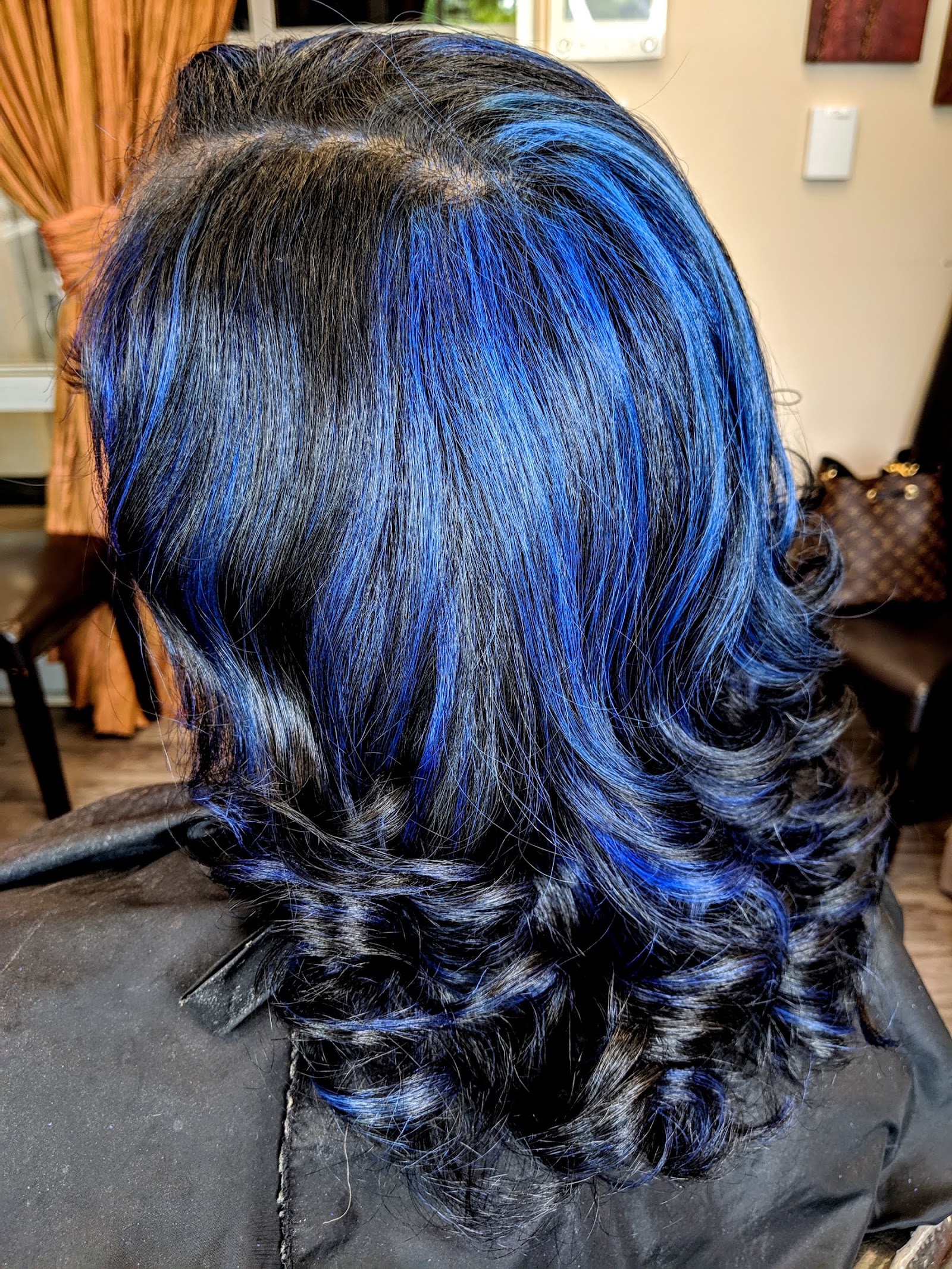 Honeycut Salon — photo