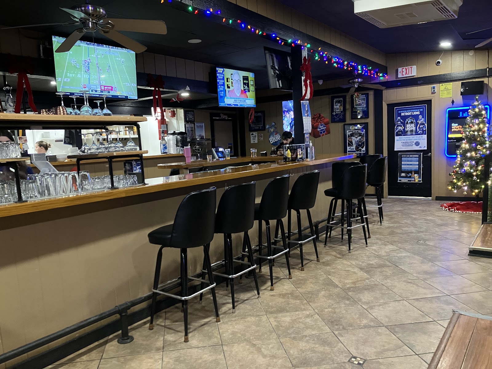 Shots Bar & Grille — photo